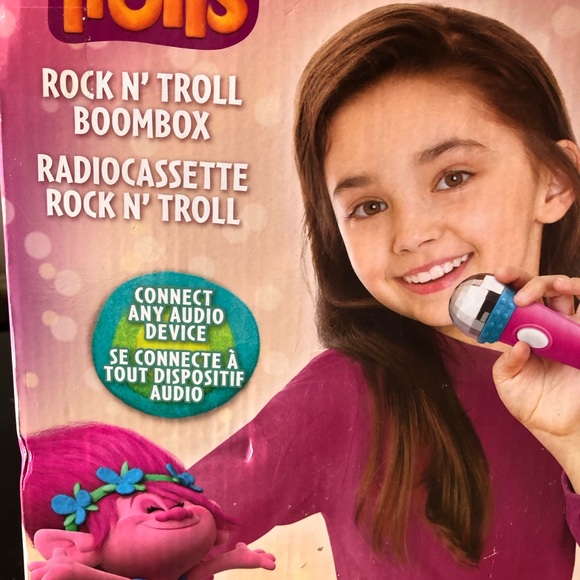NEW! Rock N’ Trolls Boom Box ✨ - Picture 8 of 8